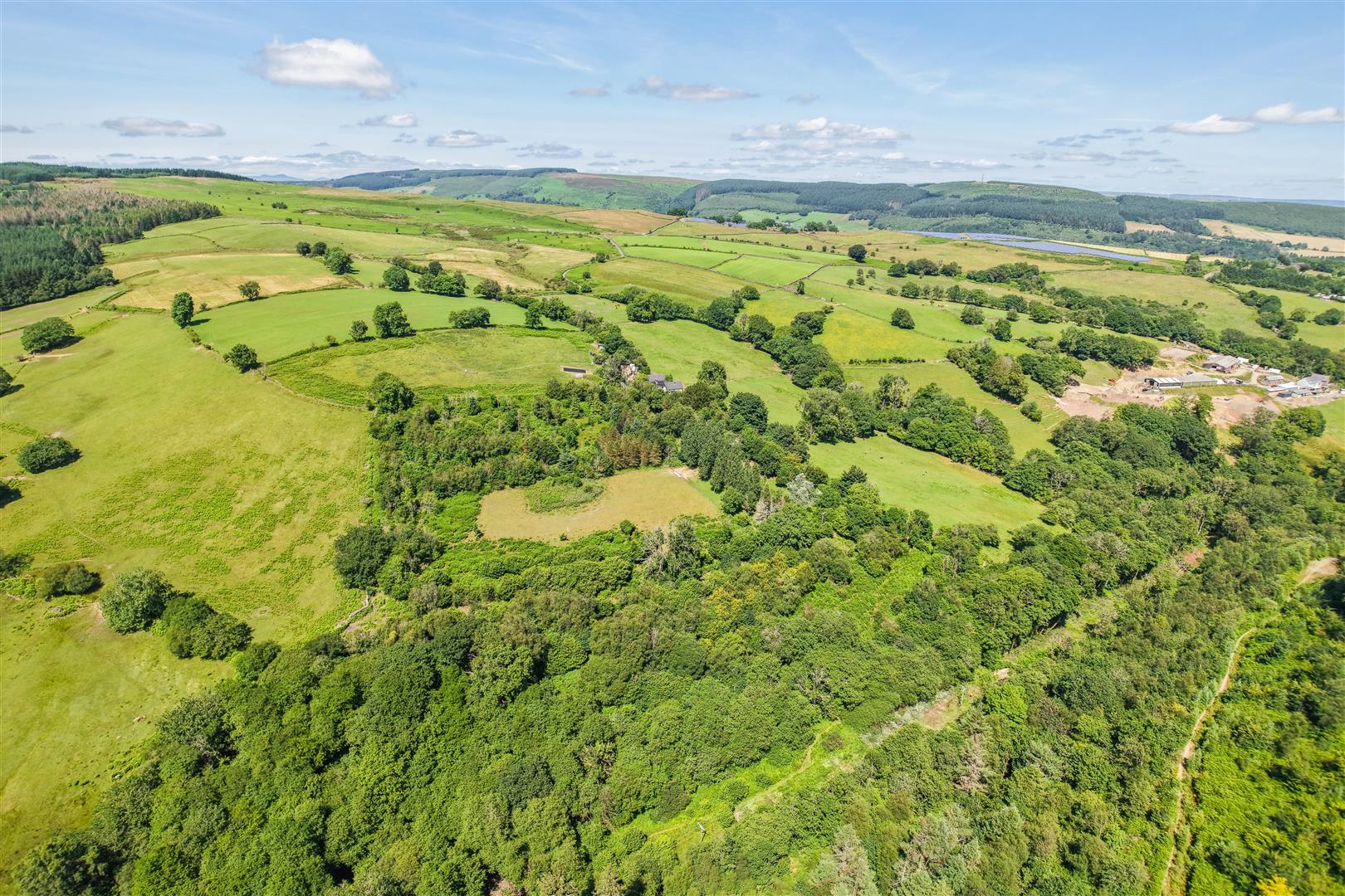 Gelliwrgan Farm, Gelli Wrgan Road, Ynysbwl, Pontypridd, CF37 3PG